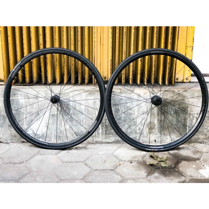 WHEELSET GRAVEL ROAD BONTRAGER PARADIGM BEKAS SECOND 700 28C ALLOY