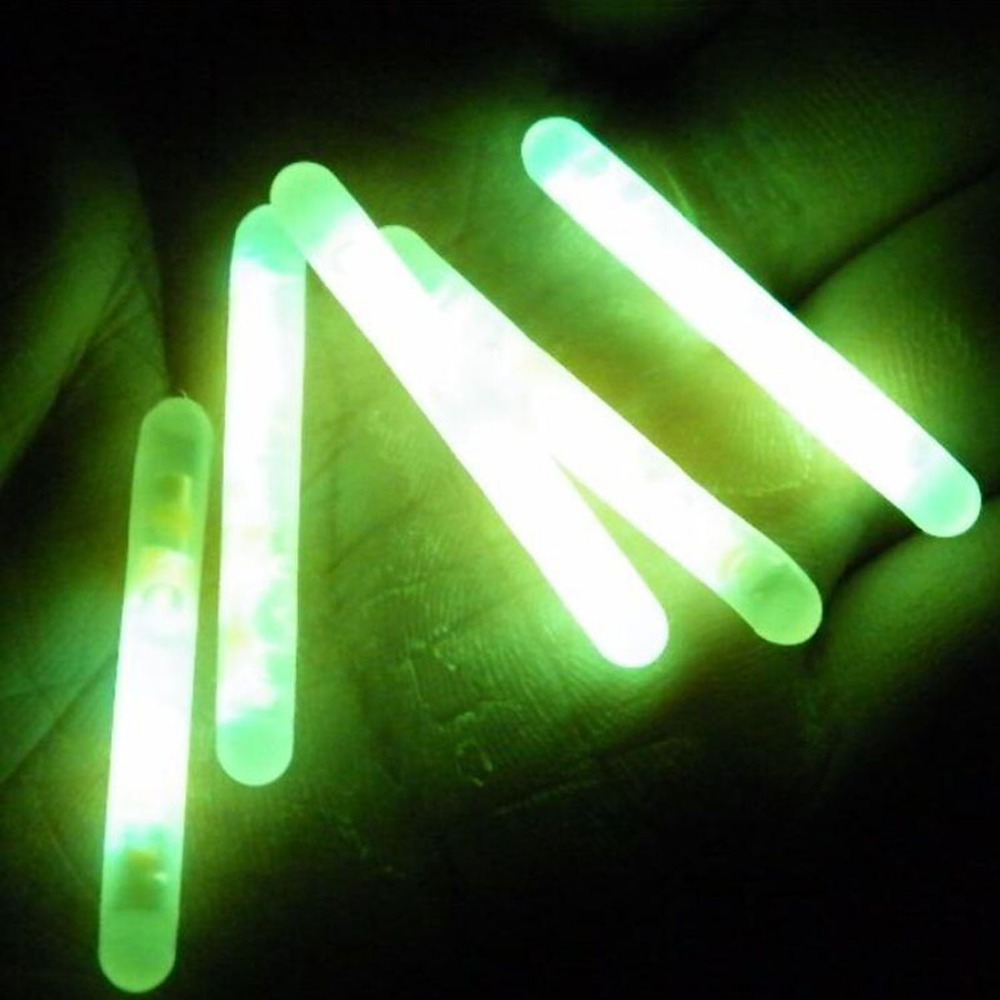 5pcs Glow Stick Fluorescent Menyala Dalam Gelap Untuk Memancing Malam Hari