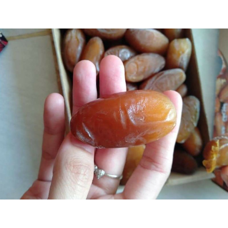 

Kurma muda kuning frozen / Kurma basah libya penyubur kandungan 1kg