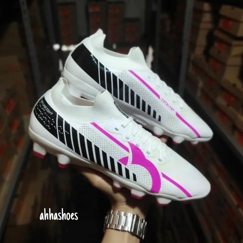 Sepatu bola/ futsal Ortuseight Catalys Liberte FG / IN original