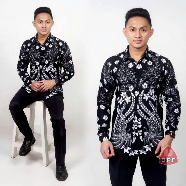 Kemeja batik motif cendrawasih putih