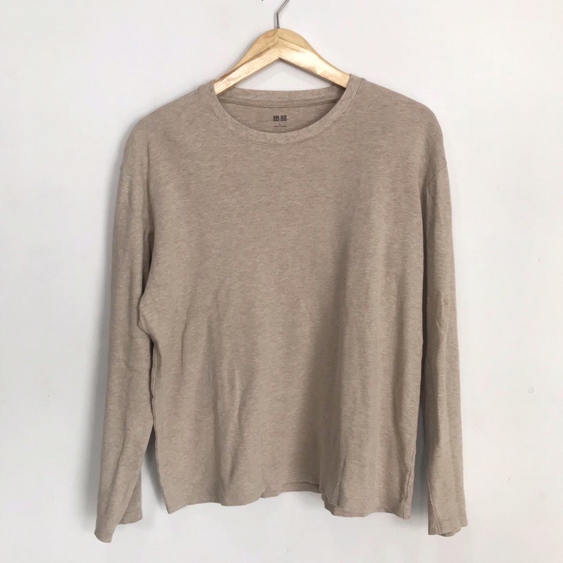 KAOS LENGAN PANJANG UNIQLO SECOND