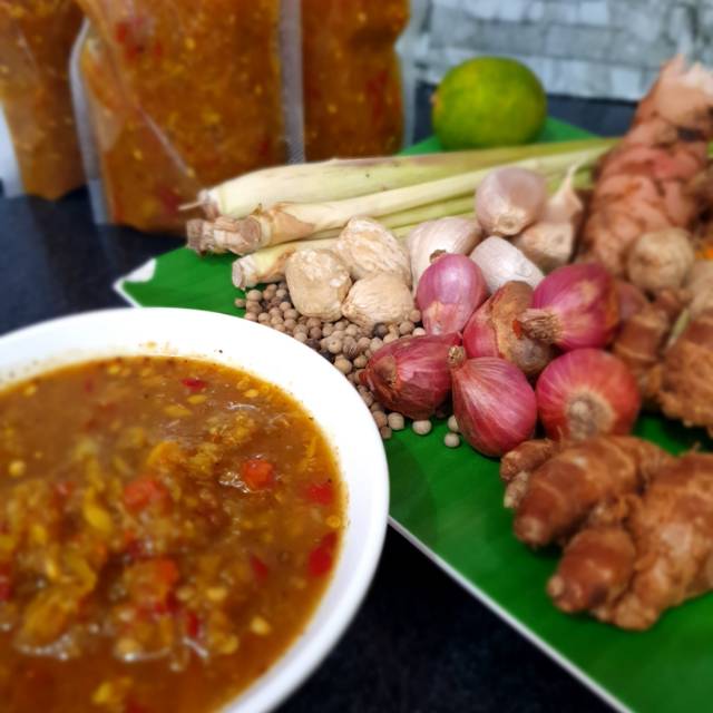 

Bumbu Ayam/Bebek Betutu