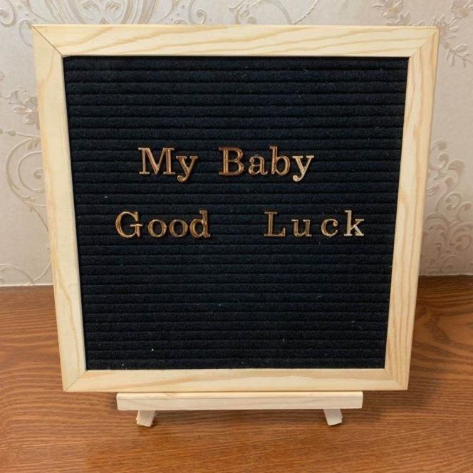 

DIY CHANGEABLE FELT LETTER BOARD 10X10 INCHES WITH GOLD LETTERS