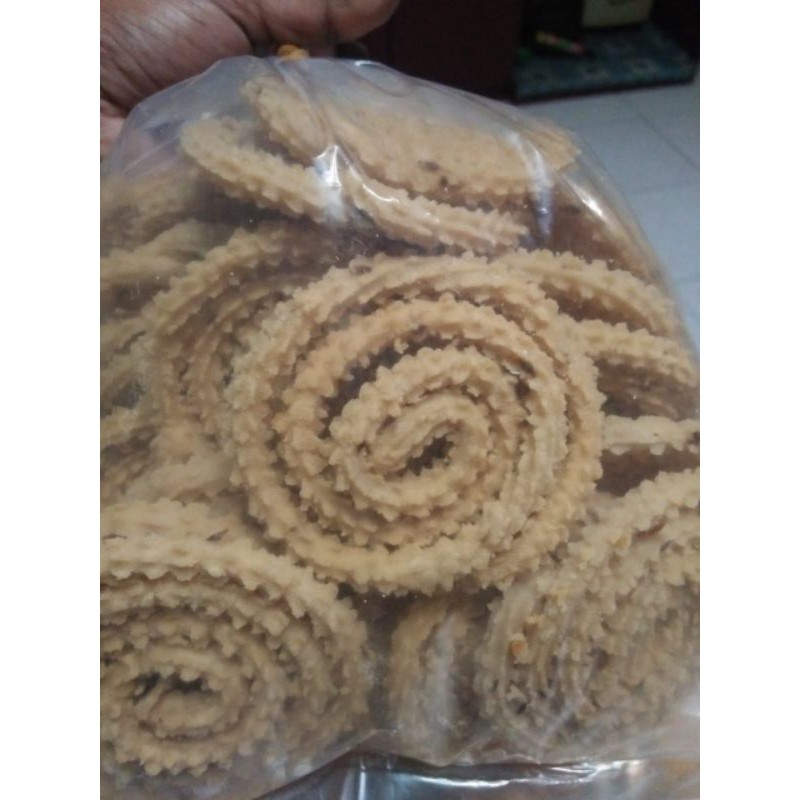 

MURUKKU MANIS cemilan khas India