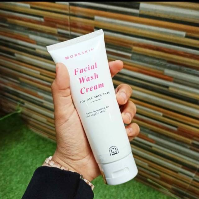 Moreskin facial wash