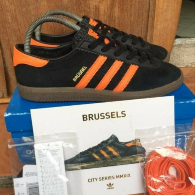 Sepatu Adidas BRUSSEL size 39⅓ BNIBWT