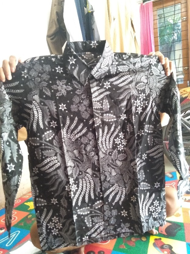 Kemeja Lengan Pendek Cowok