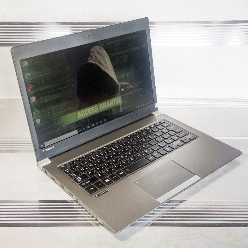 TOSHIBA R634 CORE I5 GEN 4 SSD 120GB RAM 4GB