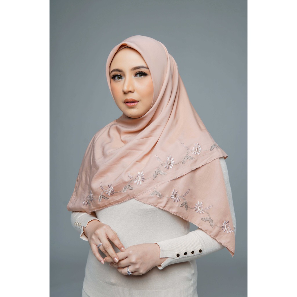 NIRNAYA SCARF ROSE PINK - JEDA X RUMAH AYU