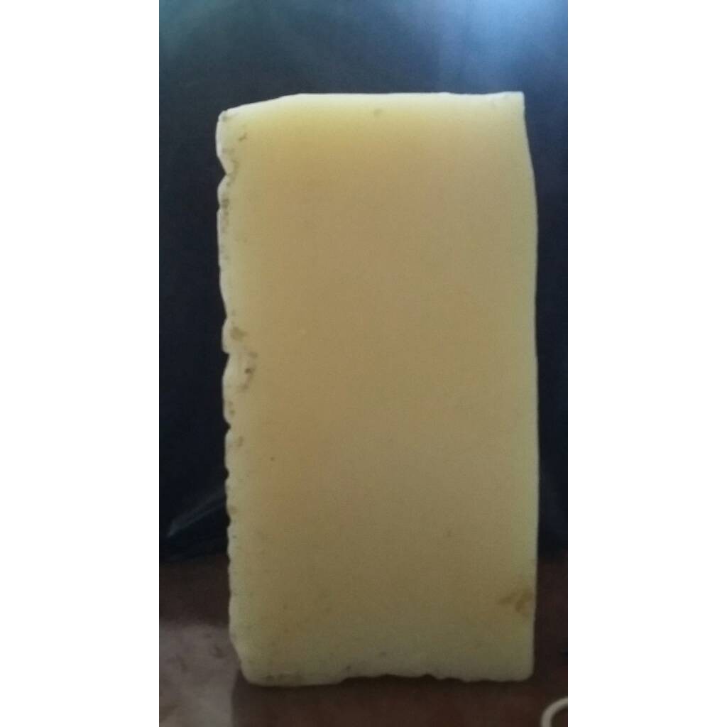 

Beeswax "100 gr " Lilin Lebah Madu organik pure alami