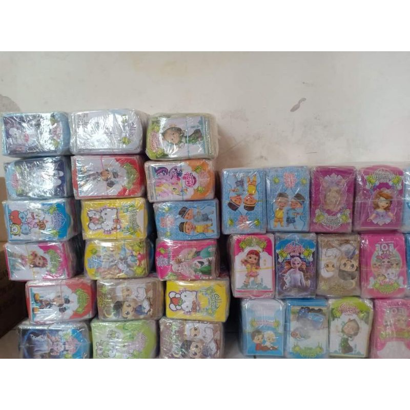 

Amplop Lebaran Karakter