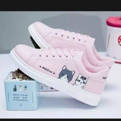 sepatu kets sneakers kucing meow