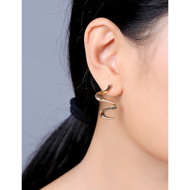LRC Anting Tusuk Fashion Geometric Twisted Earrings f94123