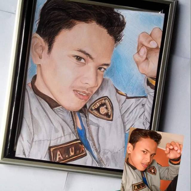 Lukisan wajah Warna / Sketch wajah warna