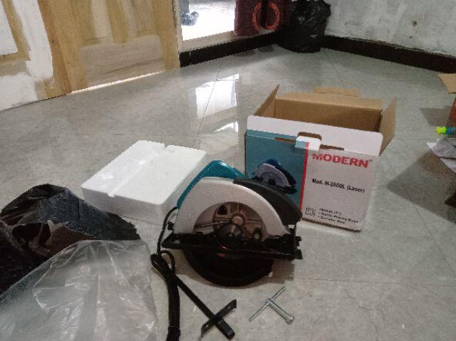 Mesin Gergaji Circular Saw/mesin Potong Kayu 7 Modern Laser M-2600l