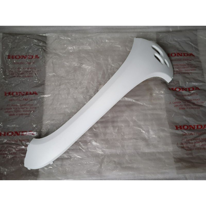 Cover R front sayap body depan kanan scoopy new prestige terbaru 2020 2021 K2F warna putih doff ori
