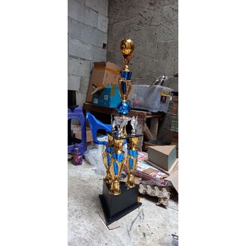 trophy piala kaki 3 tinggi 90cm