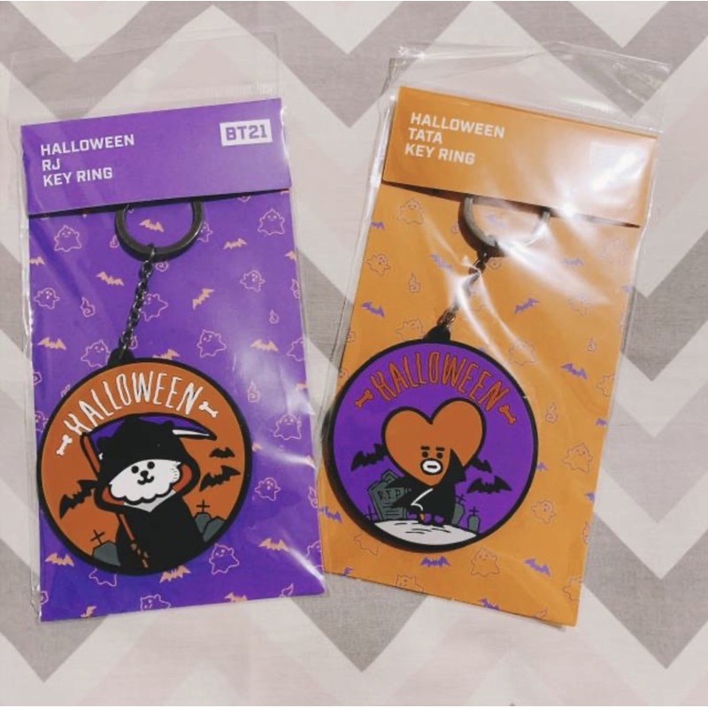 BTS BT21 Line Official Keyring Halloween Edition (gantungan kunci BTS) Ready Stock