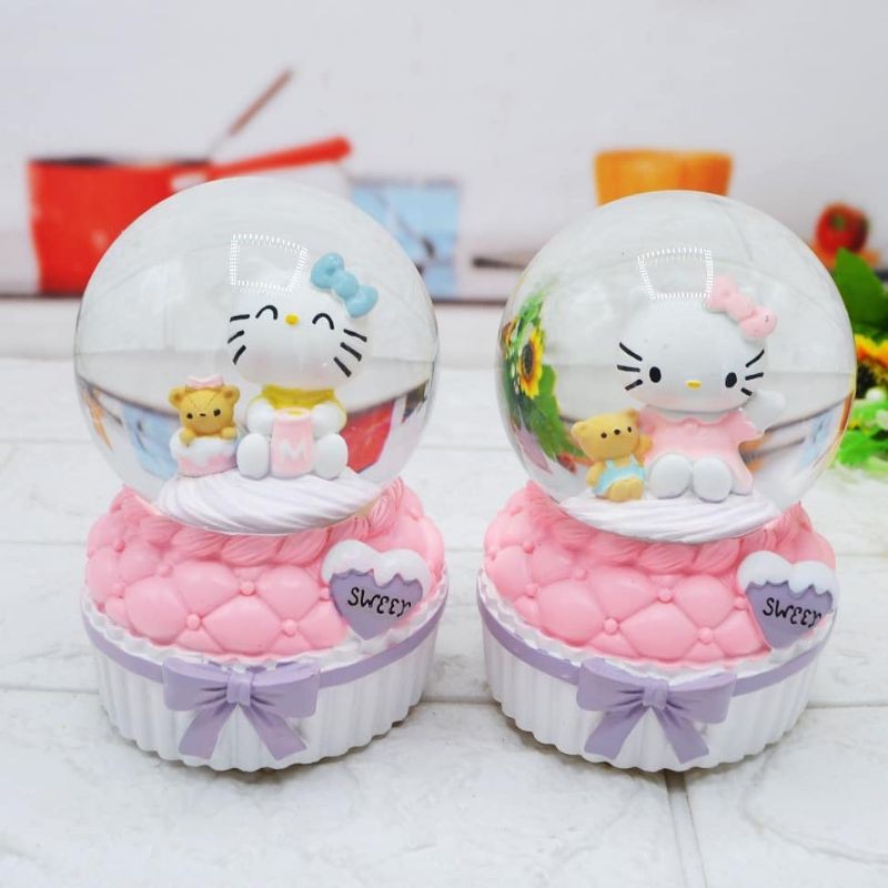 HK Cake - Snowball / Snow Ball / Snow Globe / Lampu Kristal / Bola Kristal Salju Musik Hello Kitty