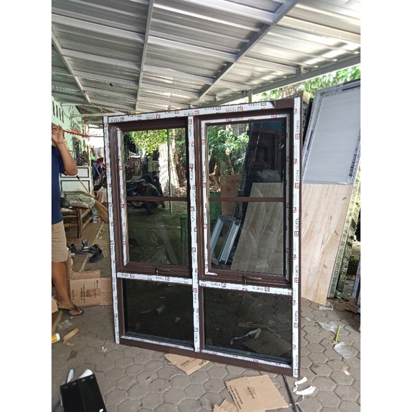 Jendela aluminium 2 daun jungkit kombinasi kaca mati 120x150