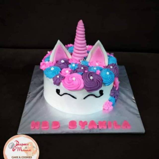 

Kue ulang tahun unicorn