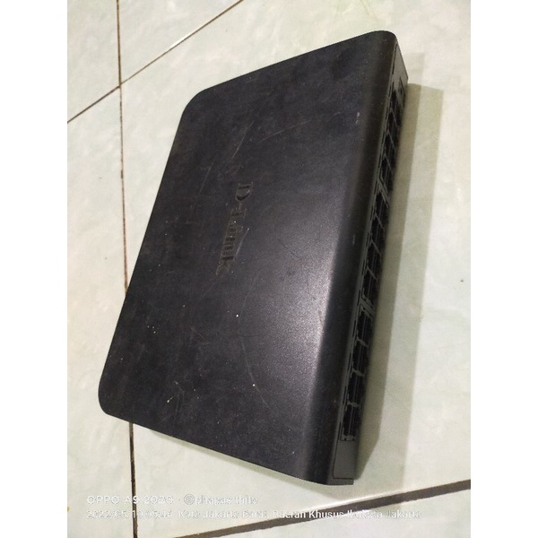 switch hub D link model DES 1024A