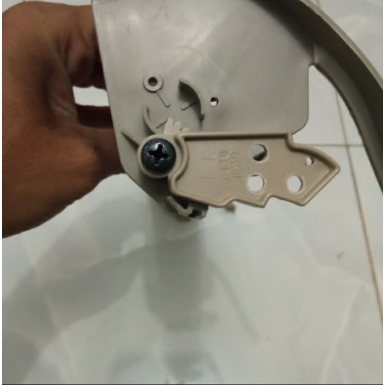 engsel laci dashboard Innova 2005-2015