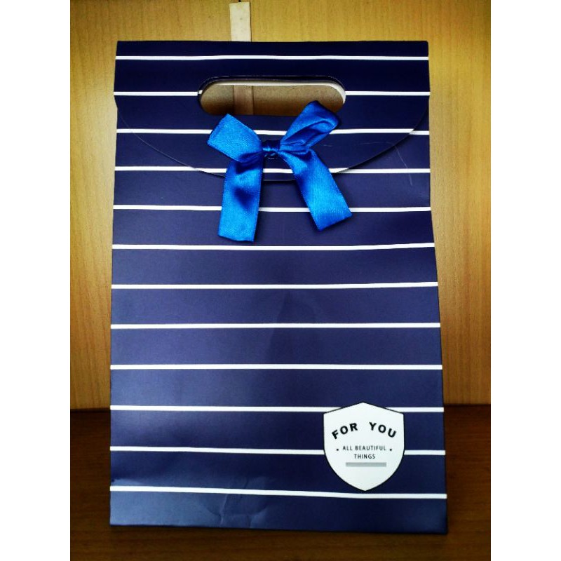 

Paper bag bungkus kado tas kado