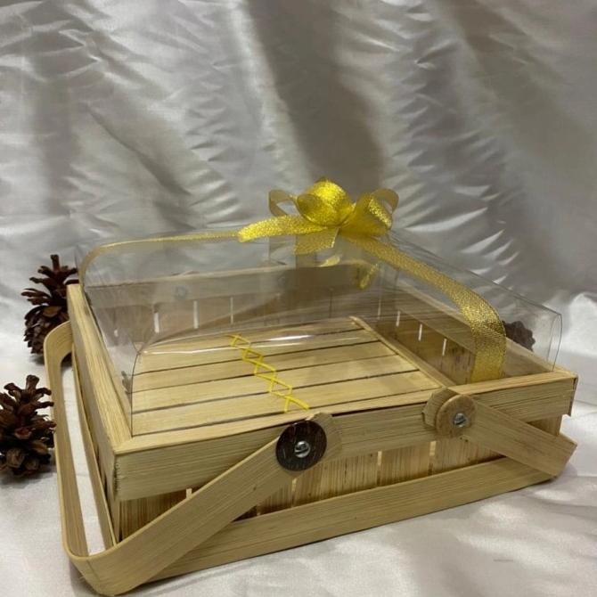 

AKSESORIS PERNIKAHAN KERANJANG HANTARAN KUE 25X25CM PERLENGKAPAN PESTA CRAFT