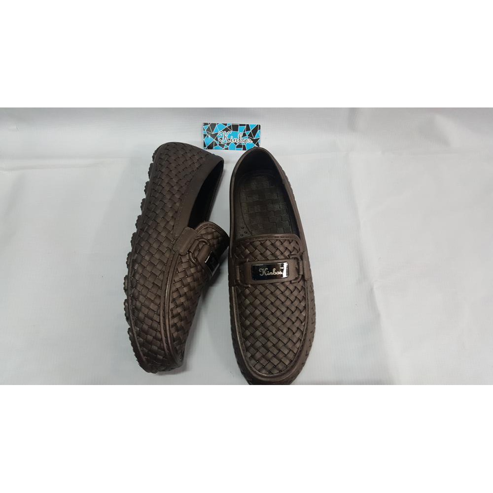 Sepatu Pantofel Karet Pria - KINBOS