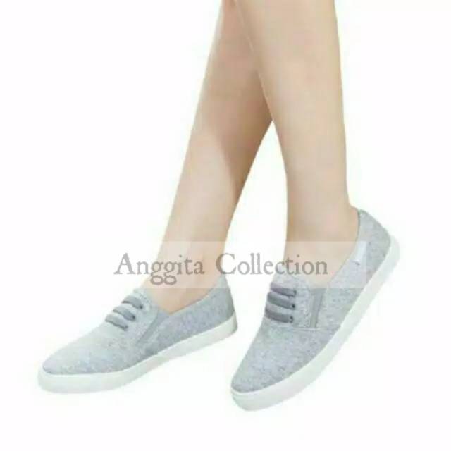 Sepatu Wanita Max Jeans Slip On Casul