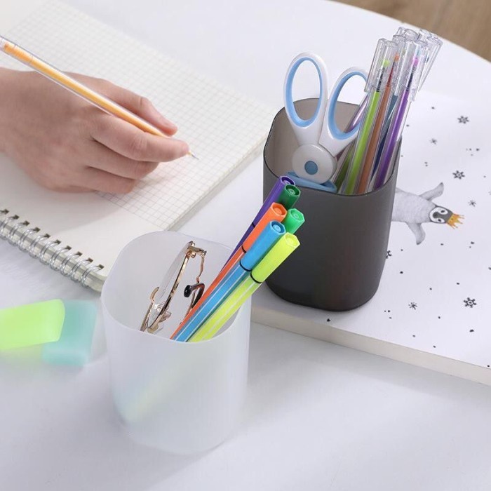 

Model Bulat Tempat Alat Tulis Pencil Transparan Tabung Kosmetik