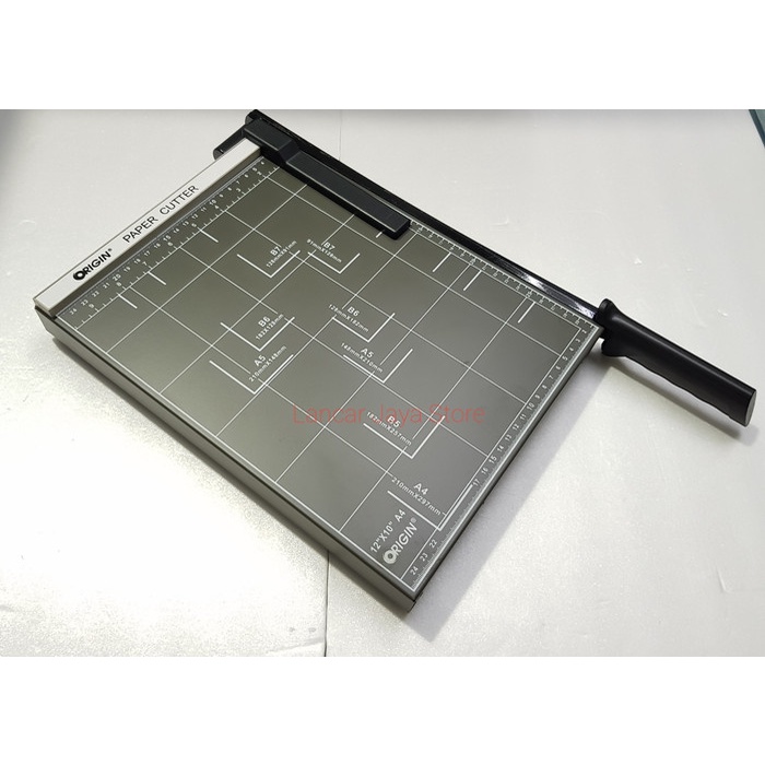 

CODE719 Alat Pemotong Kertas / Paper Cutter Origin A4
