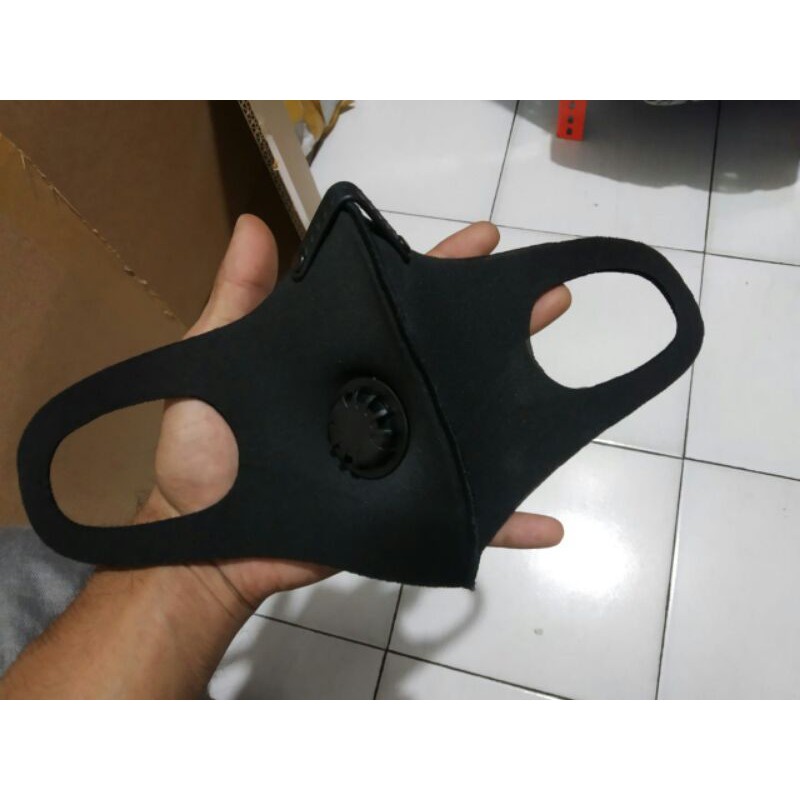 Masker Spandex FILTER Hitam Polos Premium.