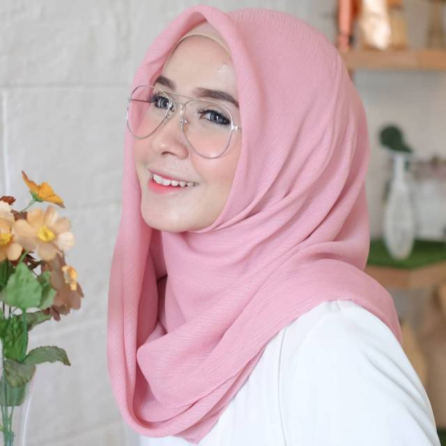 Hijab Segi Empat Cornskin