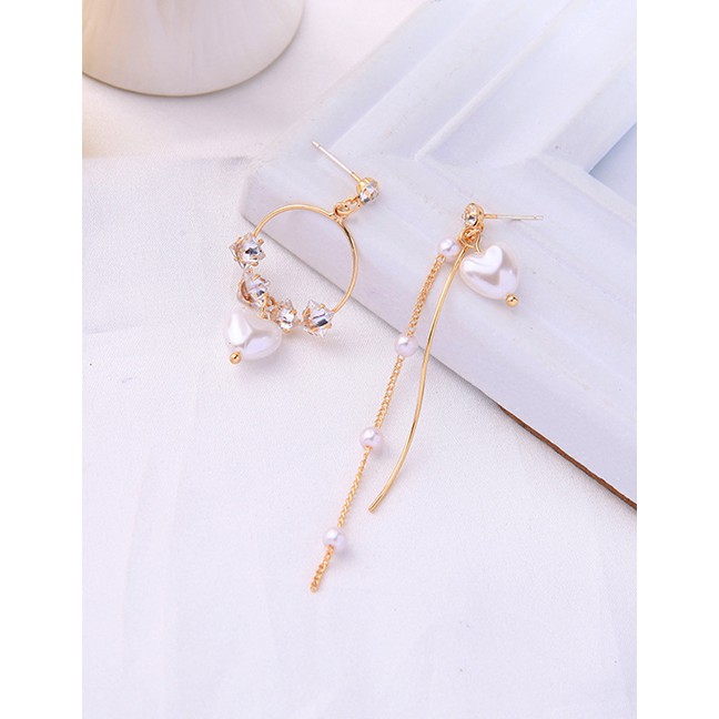 LRC Anting Tusuk Fashion Love Geometric Love Asymmetric Pearl Earrings D13938