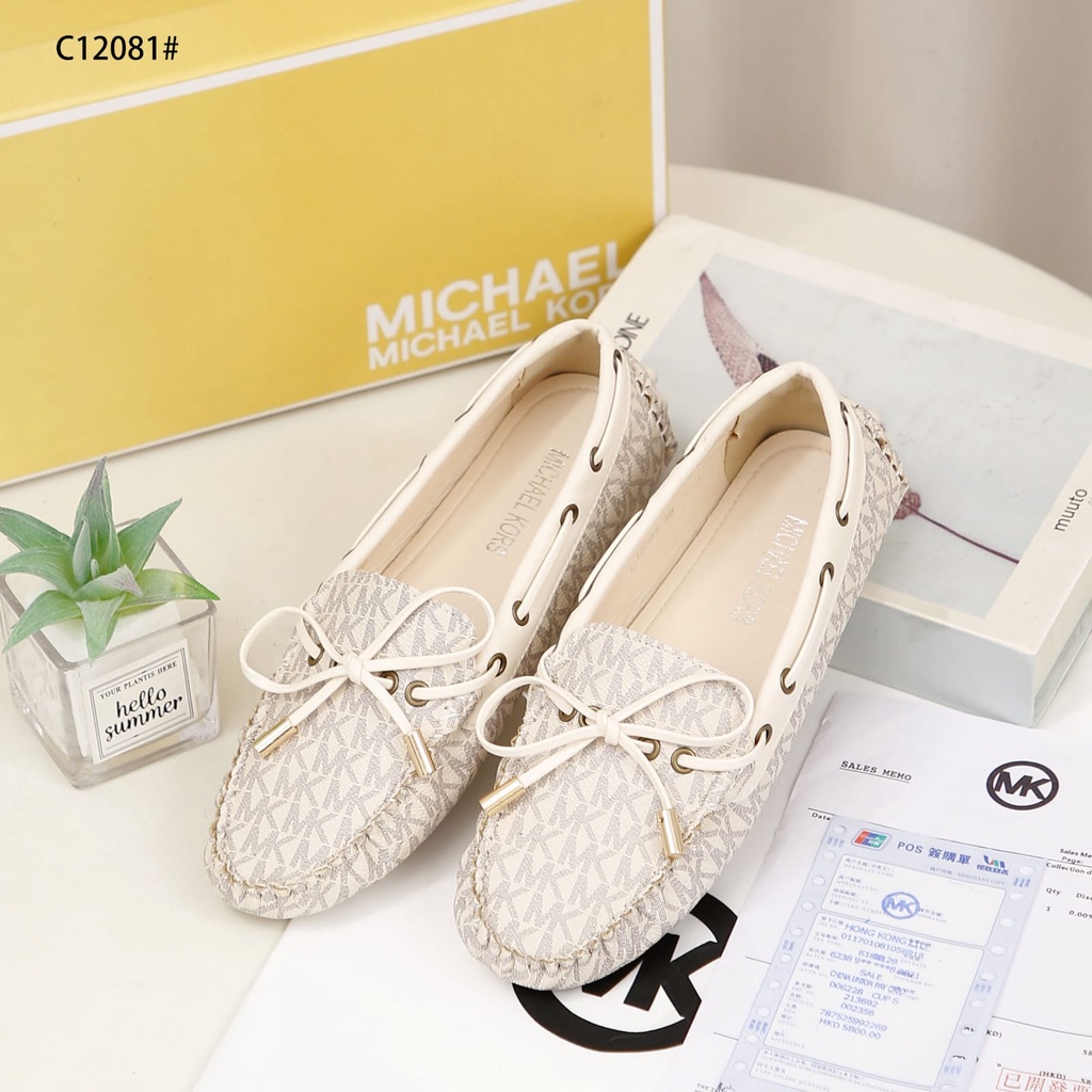 MK  C12081 Daisy Moc Flat Loafers