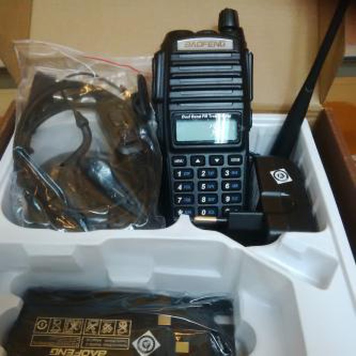 HT BAOFENG UV82 DUALBAND HEADSET