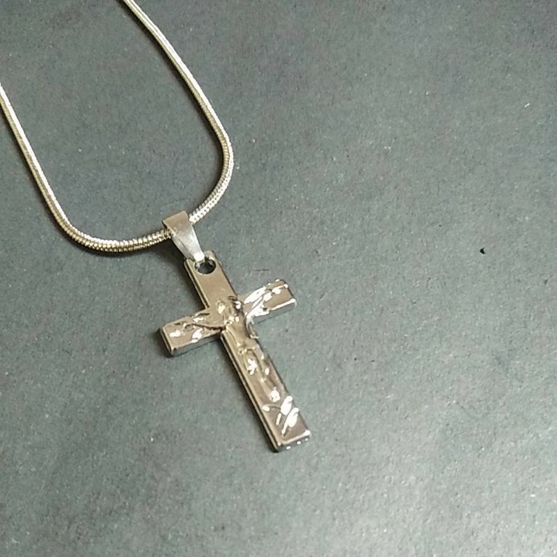 KALUNG TITANIUM BULAT SILVER BANDUL SALIB