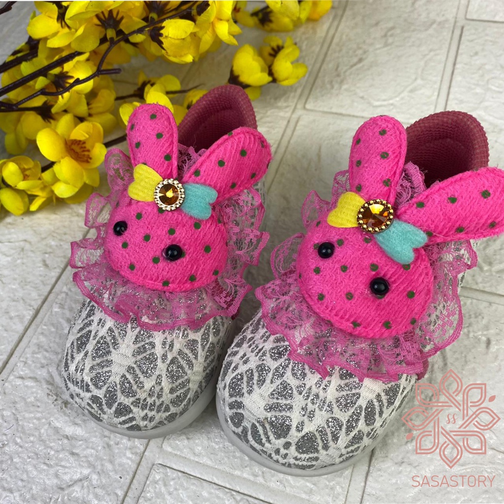 SEPATU SLIP ON ANAK BONEKA BROKAT BUNYI 1 2 3 TAHUN CA47