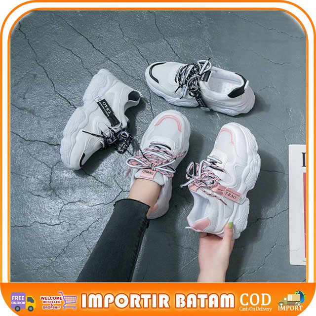 COD/BAYAR DITEMPAT Sepatu Olahraga Wanita terbaru 2019 warna Putih