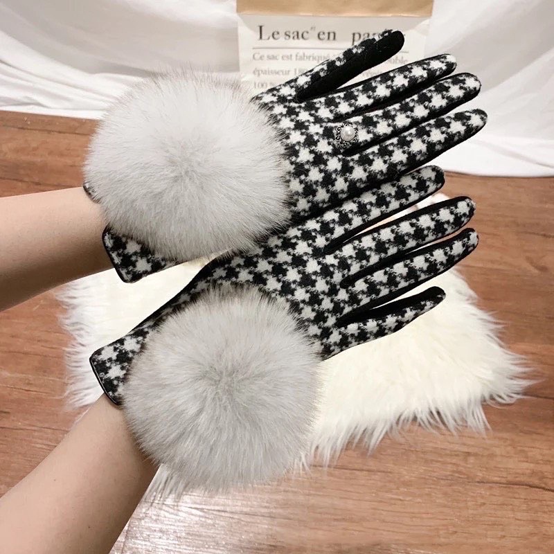 Sarung tangan winter wanita import fashion gloves hangat pompom berry houndstooth