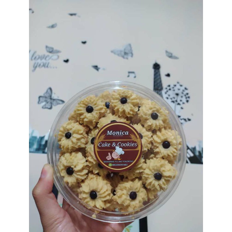 

KUE SEMPRIT KEJU BY MONICA CAKE&COOKIES