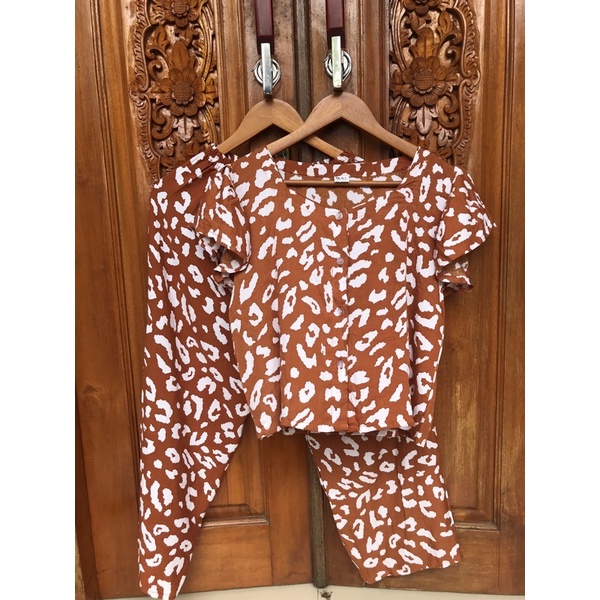 TERMURAH DI SHOPEE! SET CACA BUSUI-Bata leopard