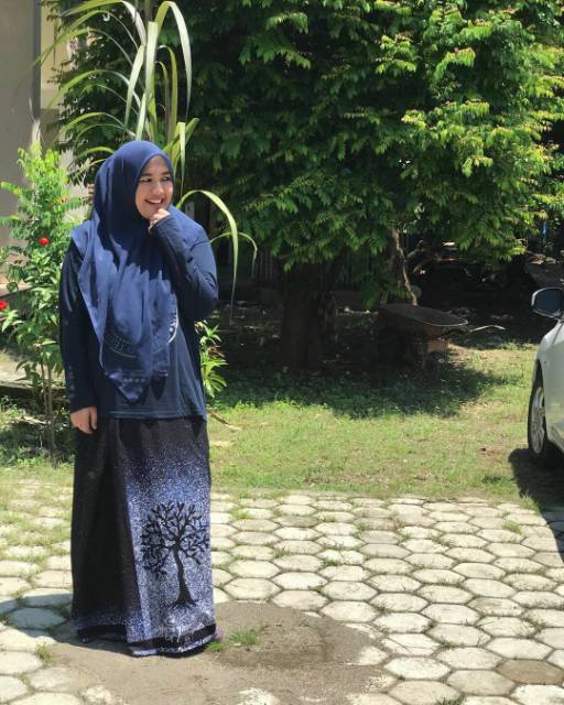 SARUNG BATIK EKSKLUSIF ORIGINAL KANJENG DENIM MOTIF POHON SEMESTA