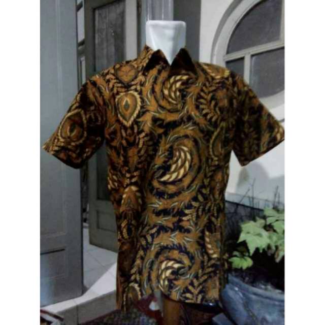 Kemeja batik soga