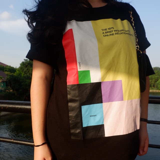 ORIGINAL MERCH THE 1975