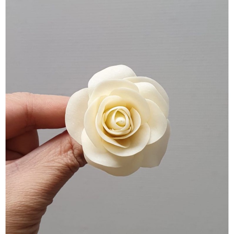 

gumpaste, edible, flower tart, rose mini