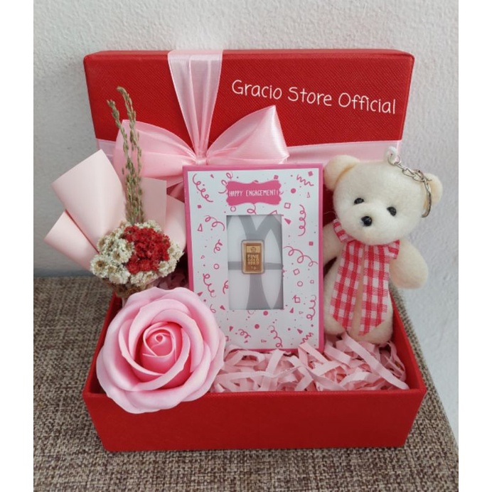 GIFT BOX EDISI ENGAGEMENT NUANSA RED & PINK HAMPERS LOGAM MULIA ANTAM 1 GR